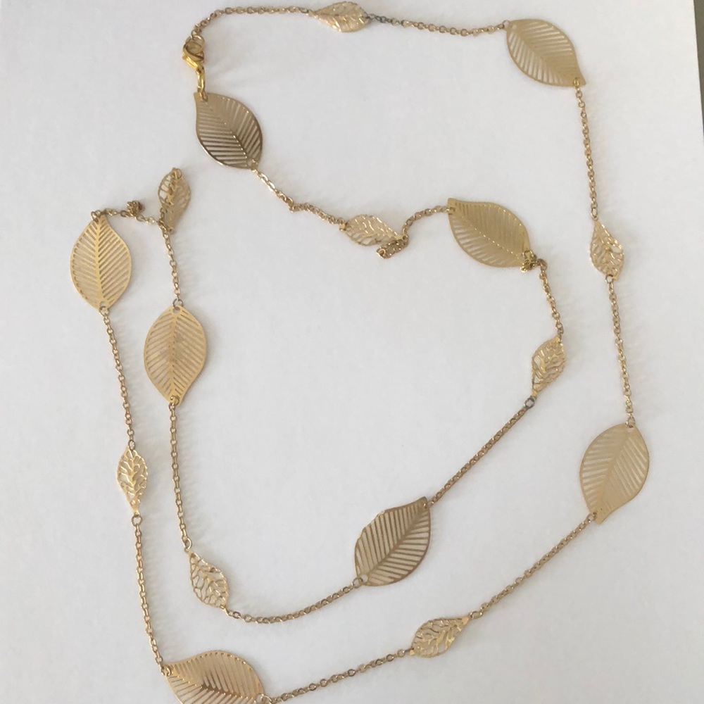 Long gold leaf necklace